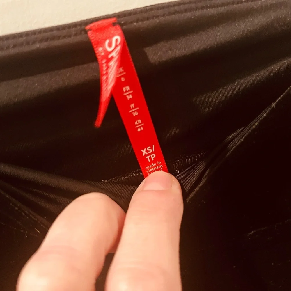 SPANX Black Velvet High-Rise Leggings-holiday party - Picture 8 of 10